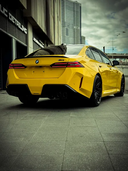BMW M5 F90