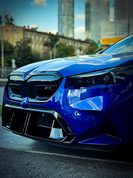 BMW M5 G90